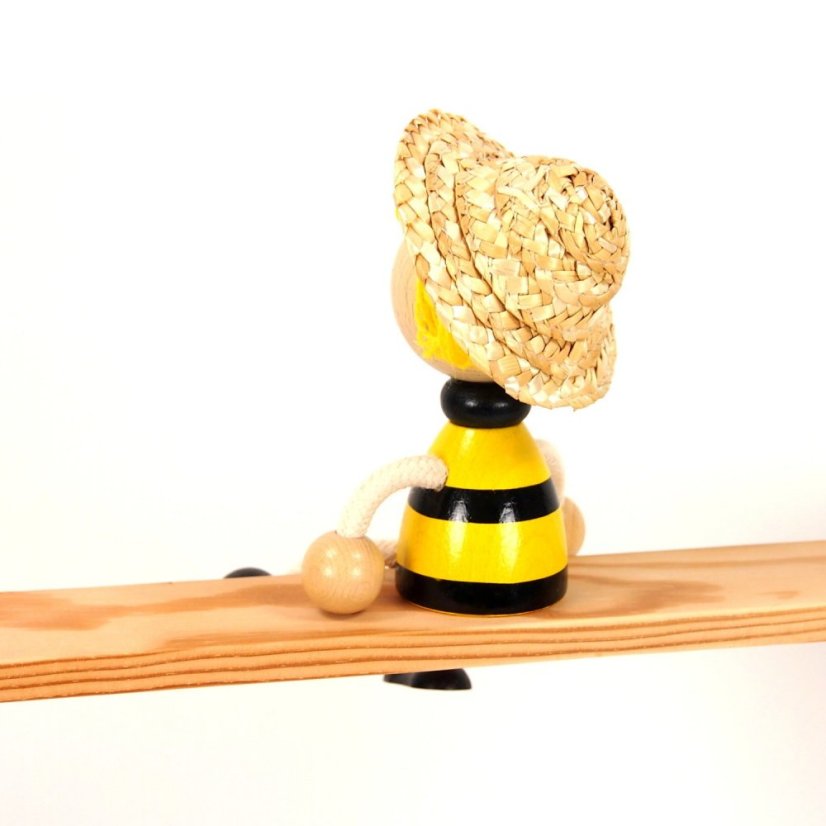 Bee with hat - wooden sitting figure