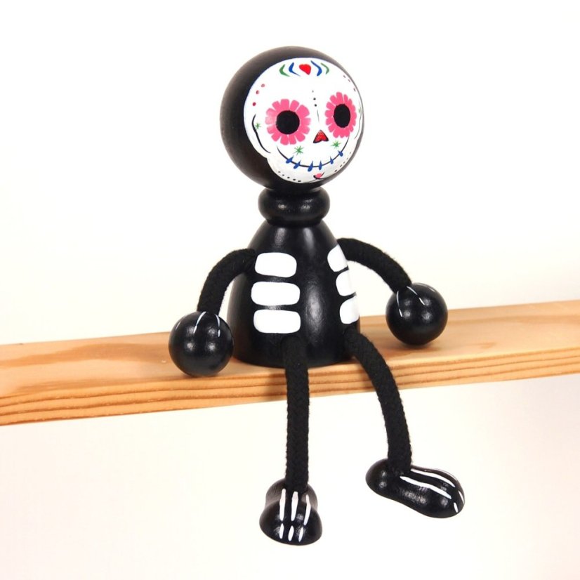 Los Muertos - wooden sitting figure